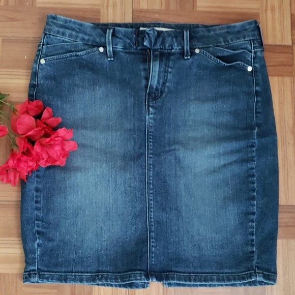 LEVI'S skirt - Picture 2 of 10